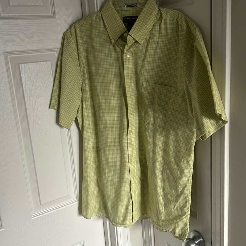 Men’s Casual Button-Down Shirt